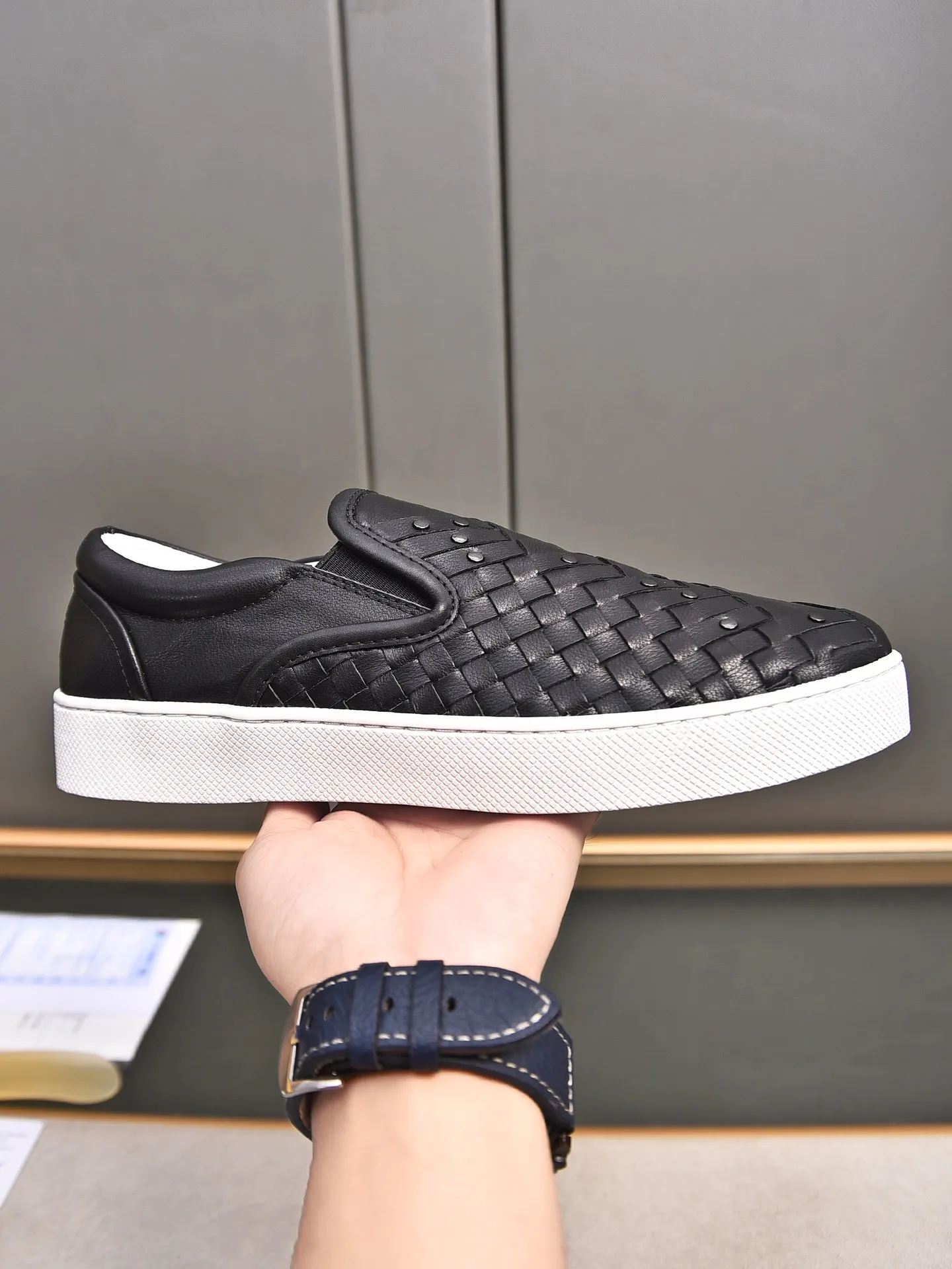 Men's Men's Shoes💰520 [Hot Diamond Sleeves Series] BOTTEG* VENET* - high-end boutique Size: 38-44 (45 customized) BV new product, first-layer cowhide artificially woven classic style harmoniously blends with contemporary fashion temperament, rubber soles are light and flexible, water-dyed sheepskin pads! [Taobao, Tmall, and live streaming are the first choices]